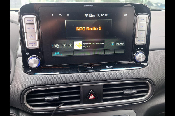 Hyundai Kona EV Premium 64 kWh | SOH: nnb | Warmtepomp | Lage km-stand | Leder | HUD | Blindspot | Full LED |