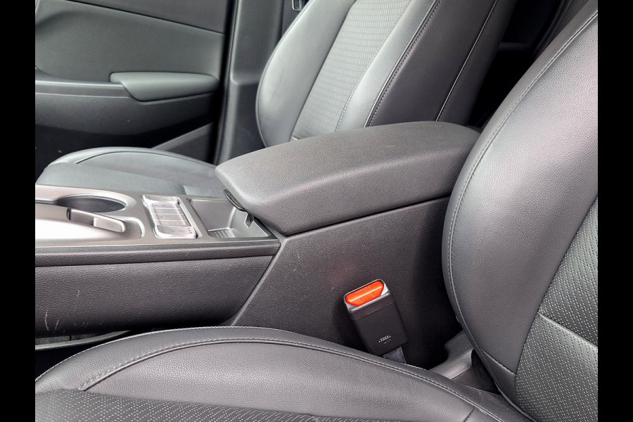 Hyundai Kona EV Premium 64 kWh | SOH: nnb | Warmtepomp | Lage km-stand | Leder | HUD | Blindspot | Full LED |