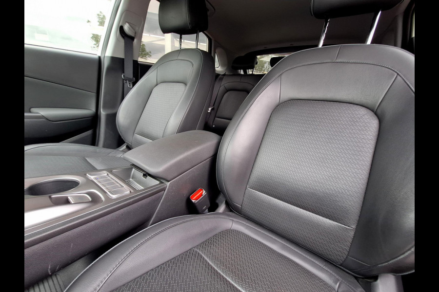 Hyundai Kona EV Premium 64 kWh | SOH: nnb | Warmtepomp | Lage km-stand | Leder | HUD | Blindspot | Full LED |