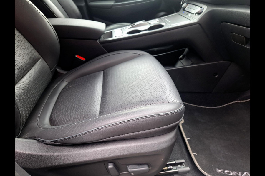 Hyundai Kona EV Premium 64 kWh | SOH: nnb | Warmtepomp | Lage km-stand | Leder | HUD | Blindspot | Full LED |