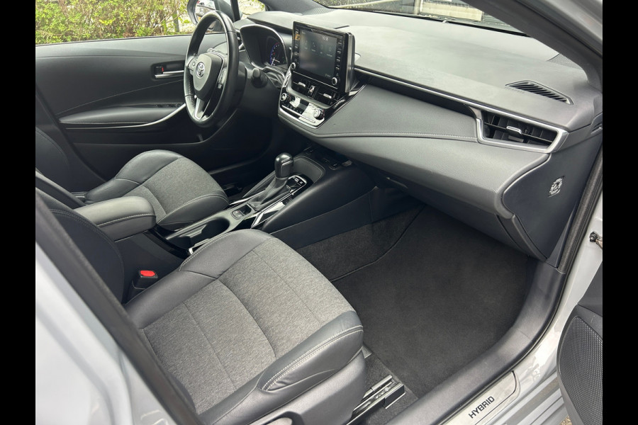Toyota Corolla Touring Sports 1.8 Hybrid Business Plus 100% Dealer Onderhouden Rijklaarprijs!