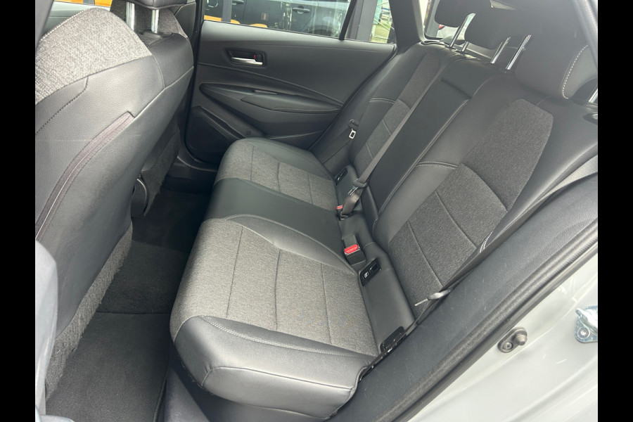 Toyota Corolla Touring Sports 1.8 Hybrid Business Plus 100% Dealer Onderhouden Rijklaarprijs!