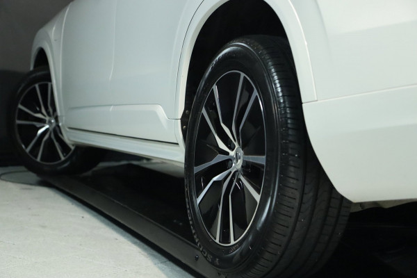 Volvo XC90 2.0 T8 Recharge AWD R-Design / HUD / ACC / KEYLESS / LEDER