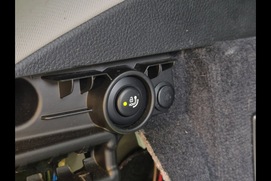 BMW 3 Serie Touring F31 Elk. Trekhaak Panorama Apple CarPlay Navi GR NAP Rijklaar ZGAN Runflat 18inch