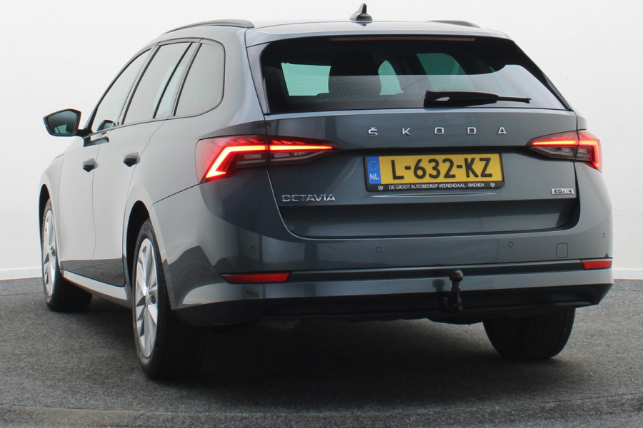 Škoda Octavia Combi 1.5 e-TSI Business Edition Virtual Cockpit, Apple Carplay, Cruise, LED, Climate, Trekhaak, 17''