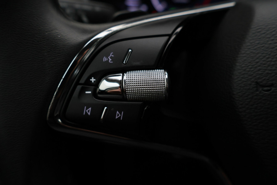 Škoda Octavia Combi 1.5 e-TSI Business Edition Virtual Cockpit, Apple Carplay, Cruise, LED, Climate, Trekhaak, 17''