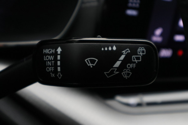 Škoda Octavia Combi 1.5 e-TSI Business Edition Virtual Cockpit, Apple Carplay, Cruise, LED, Climate, Trekhaak, 17''