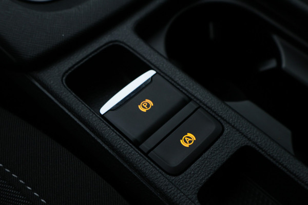 Škoda Octavia Combi 1.5 e-TSI Business Edition Virtual Cockpit, Apple Carplay, Cruise, LED, Climate, Trekhaak, 17''