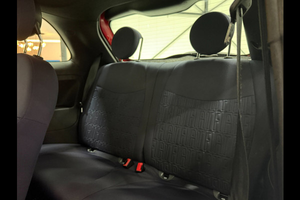 Fiat 500 1.0 Hybrid Club Cruise Led Navi Carplay Airco Sportstoelen Leder