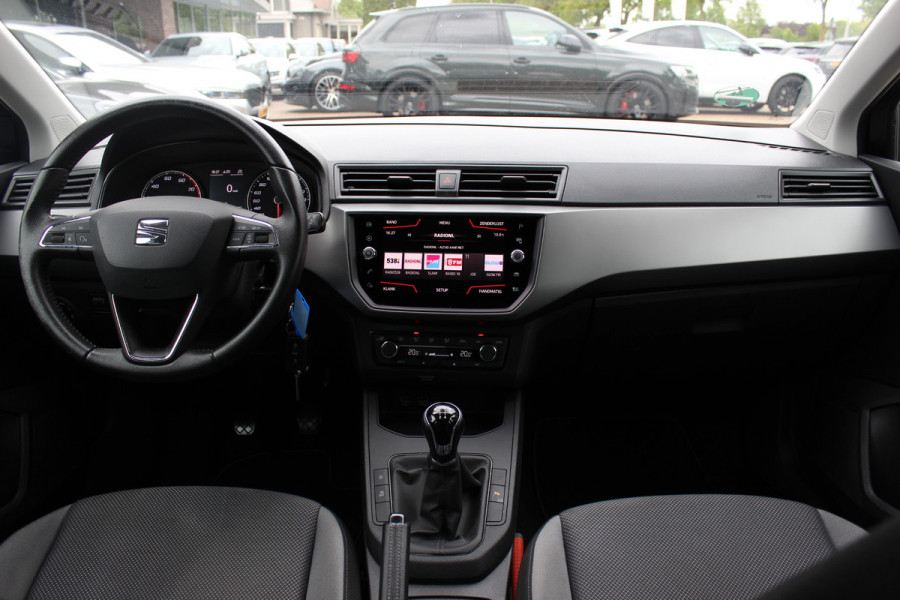 Seat Ibiza 1.0 TSI Style Business Intense / Camera / CarPlay / Navigatie / 15'' / Getint glas / Cruise Control
