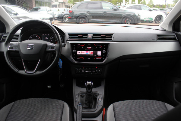 Seat Ibiza 1.0 TSI Style Business Intense / Camera / CarPlay / Navigatie / 15'' / Getint glas / Cruise Control