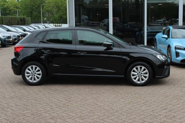 Seat Ibiza 1.0 TSI Style Business Intense / Camera / CarPlay / Navigatie / 15'' / Getint glas / Cruise Control
