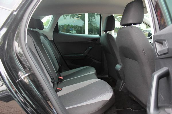 Seat Ibiza 1.0 TSI Style Business Intense / Camera / CarPlay / Navigatie / 15'' / Getint glas / Cruise Control