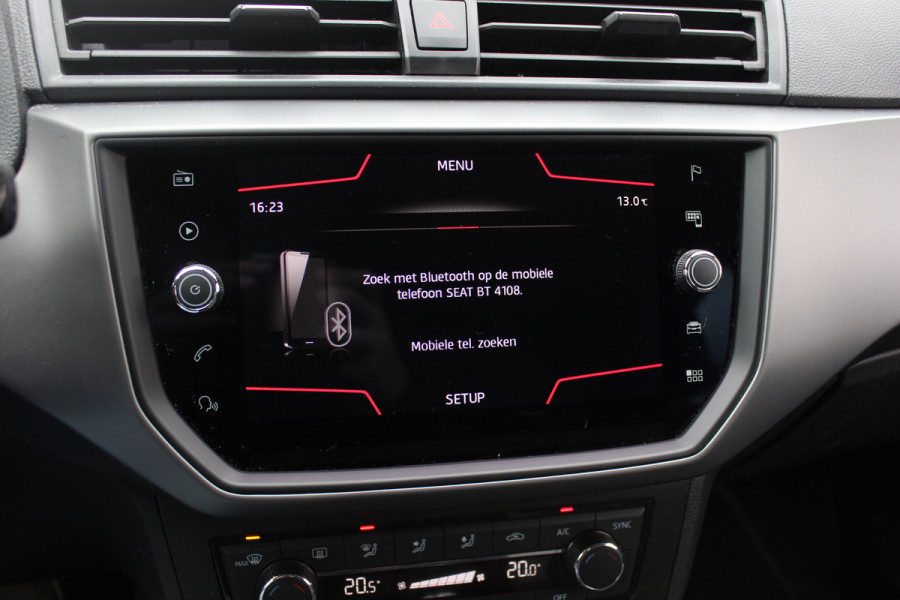 Seat Ibiza 1.0 TSI Style Business Intense / Camera / CarPlay / Navigatie / 15'' / Getint glas / Cruise Control