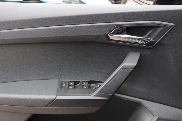 Seat Ibiza 1.0 TSI Style Business Intense / Camera / CarPlay / Navigatie / 15'' / Getint glas / Cruise Control