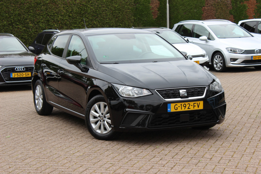Seat Ibiza 1.0 TSI Style Business Intense / Camera / CarPlay / Navigatie / 15'' / Getint glas / Cruise Control