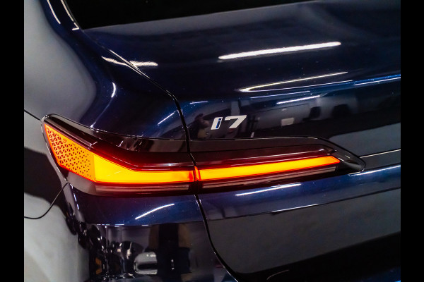 BMW i7 XDrive60 M-SPORT 106 kWh FULL-OPTION Pano Skylounge, Massage, Bowers&Wilkins, 360.camera