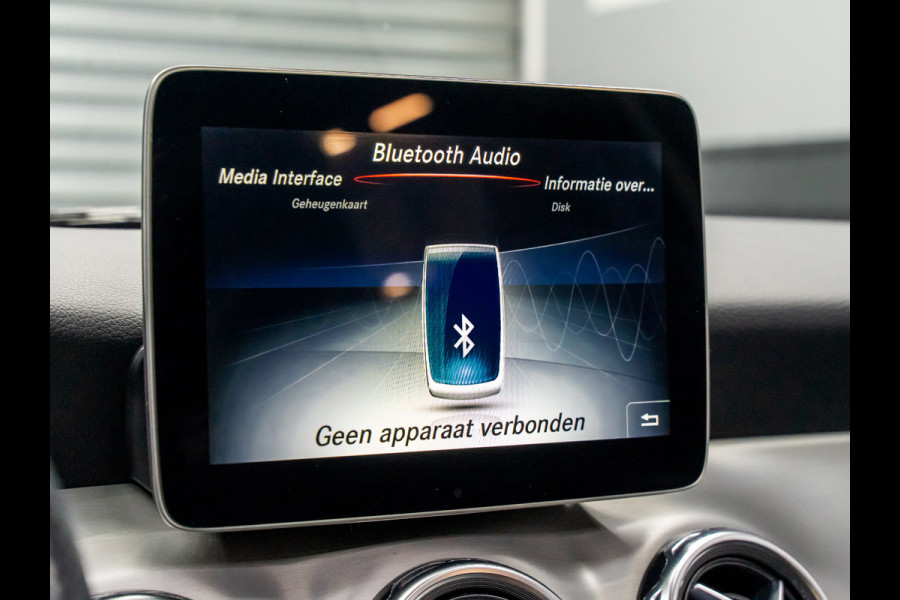 Mercedes-Benz GLA 180 Business Solution AMG-Styling autom, Panodak, Camera, Sportleder, org.44d.km
