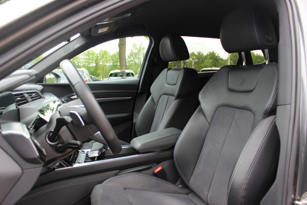 Audi e-tron 55 quattro S edition 95 kWh / SoH 96,4% / 50.665 km! / Trekhaak / Camera / Keyless / B&O /  21'' / Luchtvering / CarPlay / Stoelverwarming / DAB / ACC