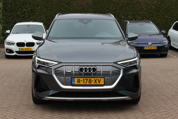 Audi e-tron 55 quattro S edition 95 kWh / SoH 96,4% / 50.665 km! / Trekhaak / Camera / Keyless / B&O /  21'' / Luchtvering / CarPlay / Stoelverwarming / DAB / ACC