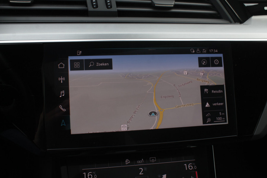 Audi e-tron 55 quattro S edition 95 kWh / SoH 96,4% / 50.665 km! / Trekhaak / Camera / Keyless / B&O /  21'' / Luchtvering / CarPlay / Stoelverwarming / DAB / ACC