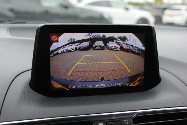 Mazda 3 2.2 SkyActiv-D 150 GT-M / Camera / Head-up / Leder / Keyless / Navigatie / 18'' / Stuur+Stoelverwarming / DAB / ACC