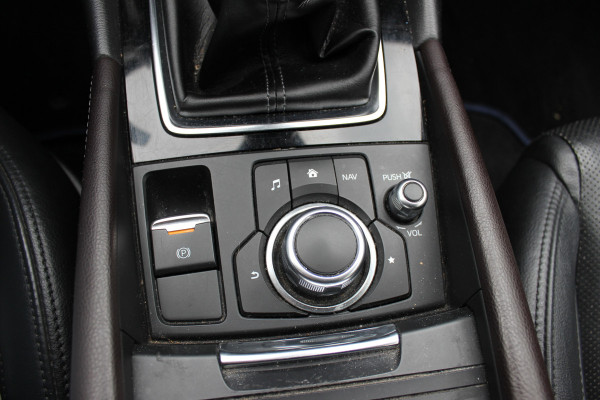 Mazda 3 2.2 SkyActiv-D 150 GT-M / Camera / Head-up / Leder / Keyless / Navigatie / 18'' / Stuur+Stoelverwarming / DAB / ACC