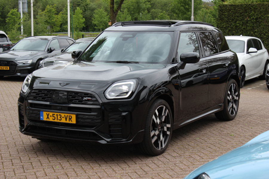 MINI Countryman 1.5 C John Cooper Works XL / Trekhaak / Panoramadak / 360Camera / Head-up / Harman Kardon / 20'' / Leder / Sfeerverlichting / LED / CarPlay / Dodehoek / DAB / ACC