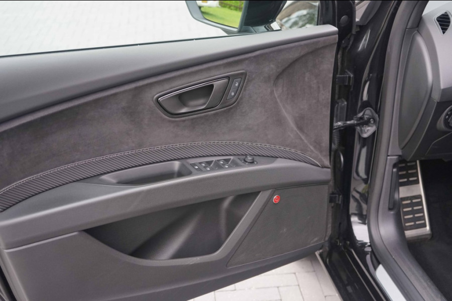 Seat Leon ST Cupra 300 4Drive Pano/Schaalst/Beats/Virtual/ACC/DCC