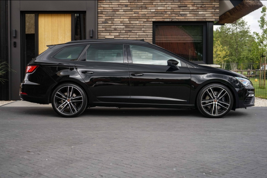 Seat Leon ST Cupra 300 4Drive Pano/Schaalst/Beats/Virtual/ACC/DCC