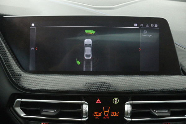 BMW 2 Serie Gran Coupé 218i Executive Edition (PANORAMADAK, STOELVERWARMING, STUURVERWARMING, NAVIGATIE, DEALER ONDERHOUDEN)