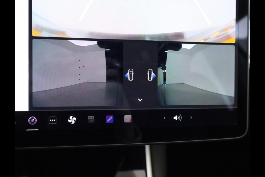 Tesla Model 3 60 kWh RWD *BTW* + LEDER | PANORAMA | 3 CAMERA'S