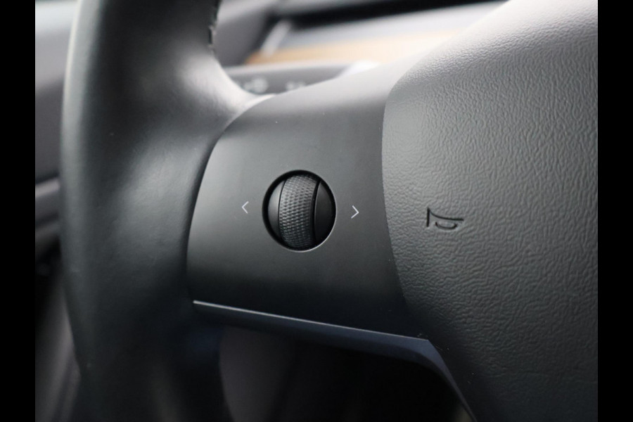 Tesla Model 3 60 kWh RWD *BTW* + LEDER | PANORAMA | 3 CAMERA'S