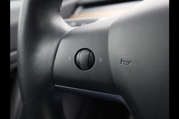 Tesla Model 3 60 kWh RWD *BTW* + LEDER | PANORAMA | 3 CAMERA'S
