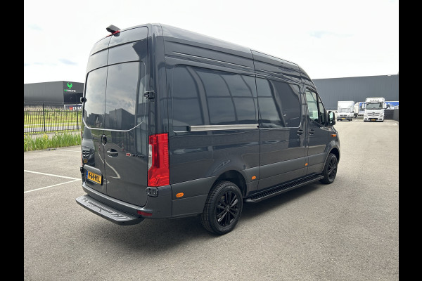Mercedes-Benz Sprinter 317 CDI L2 H2 Pro LED / MBUX / Navigatie / Camera / Parkeersensoren / Cruise control / Airco / 270 Graden achterdeuren