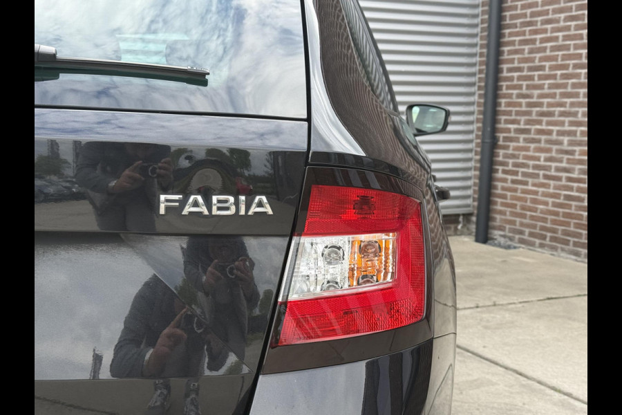 Škoda Fabia Combi 1.0 TSI Drive Navi|Clima|Cruise|PDC|LM Velgen|N.A.P|APK tot 01-2027
