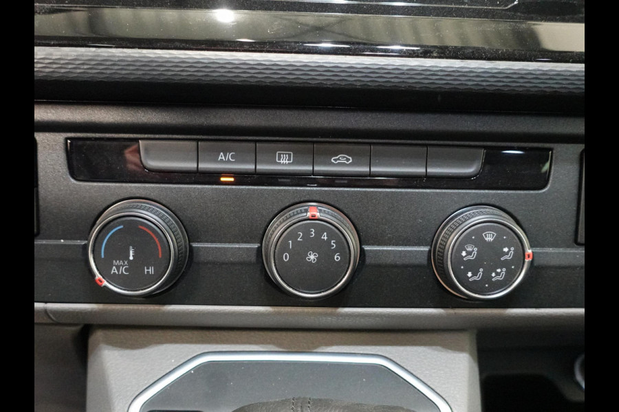 Volkswagen Transporter 2.0TDI L2H1 150PK Highline Dubbele Cabine Automaat Airco ACC Camera Parkeersensoren Trekhaak