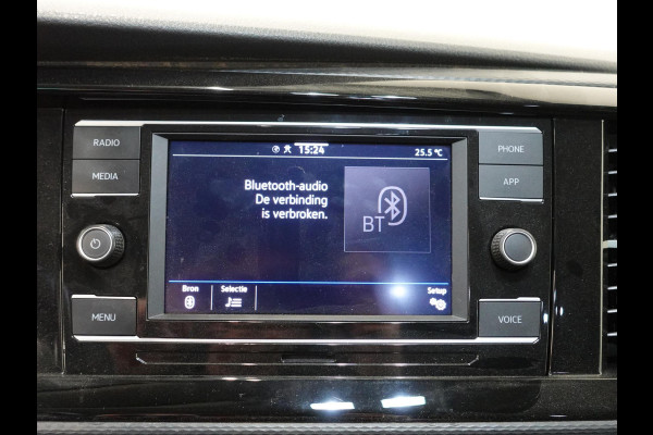 Volkswagen Transporter 2.0TDI L2H1 150PK Highline Dubbele Cabine Automaat Airco ACC Camera Parkeersensoren Trekhaak