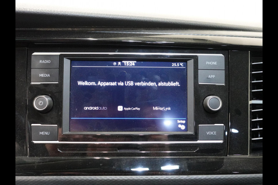 Volkswagen Transporter 2.0TDI L2H1 150PK Highline Dubbele Cabine Automaat Airco ACC Camera Parkeersensoren Trekhaak
