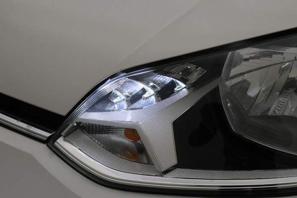 Volkswagen up! 1.0 BMT move up! Camera, Cruise, DAB, Airco, PDC