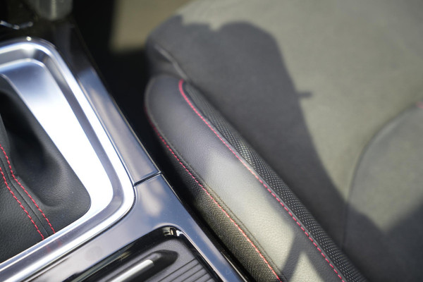 Kia ProCeed 1.6 T-GDI GT Panoramadak JBL Sportstoelen Camera Lane Assist
