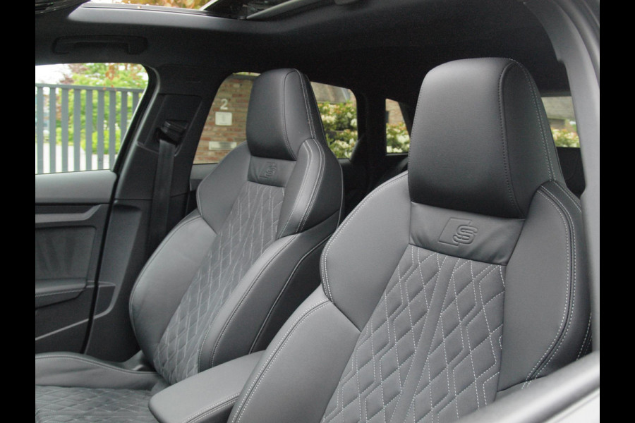 Audi A3 Sportback 45 TFSI e S edition Competition | Panoramadak | RS stoelen | Black optic pakket |
