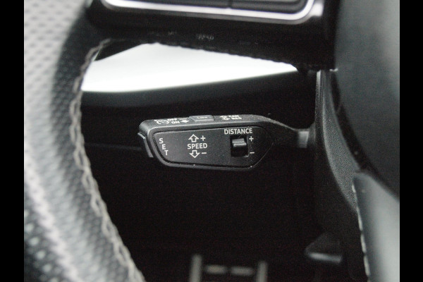 Audi A3 Sportback 45 TFSI e S edition Competition | Panoramadak | RS stoelen | Black optic pakket |