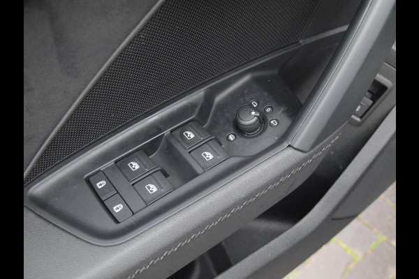 Audi A3 Sportback 45 TFSI e S edition Competition | Panoramadak | RS stoelen | Black optic pakket |