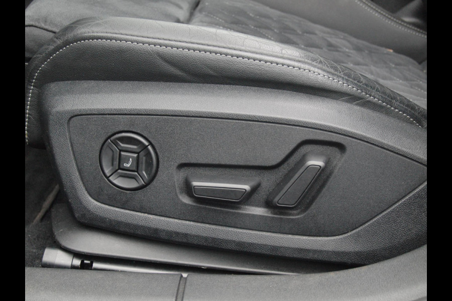 Audi A3 Sportback 45 TFSI e S edition Competition | Panoramadak | RS stoelen | Black optic pakket |