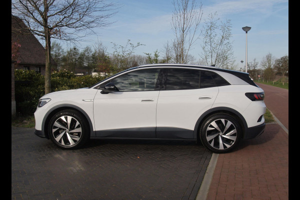 Volkswagen ID.4 First 77 kWh | Camera | Trekhaak | Sfeerverlichting | Apple Carplay | Cruise Control |