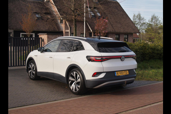 Volkswagen ID.4 First 77 kWh | Camera | Trekhaak | Sfeerverlichting | Apple Carplay | Cruise Control |