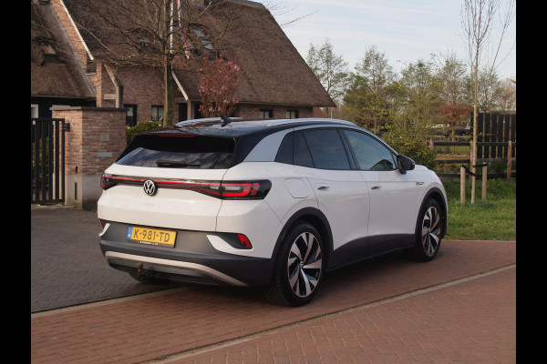 Volkswagen ID.4 First 77 kWh | Camera | Trekhaak | Sfeerverlichting | Apple Carplay | Cruise Control |