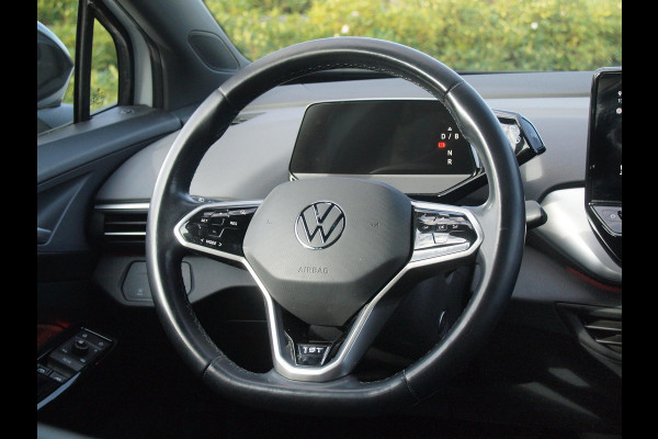 Volkswagen ID.4 First 77 kWh | Camera | Trekhaak | Sfeerverlichting | Apple Carplay | Cruise Control |