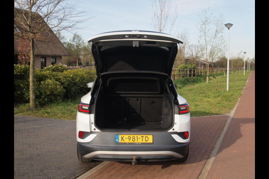 Volkswagen ID.4 First 77 kWh | Camera | Trekhaak | Sfeerverlichting | Apple Carplay | Cruise Control |
